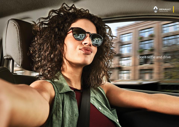 Renault: Selfie, Girl