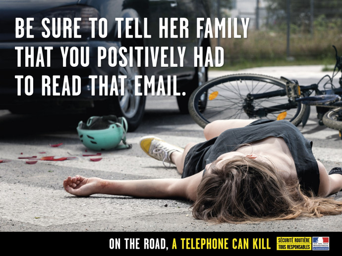 French Road Safety: On the Road, a Telephone Can Kill, 3