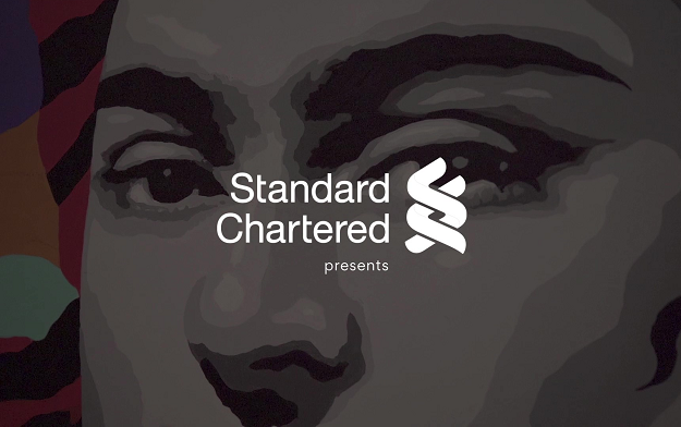 Standard Chartered Bank UAE highlights gender pay disparity with "Art Gap"