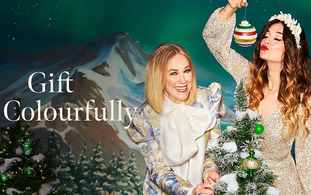 Catherine O'hara and Annie Murphy Deliver Hudson's  Bay's  Call to Joy  for the Holidays